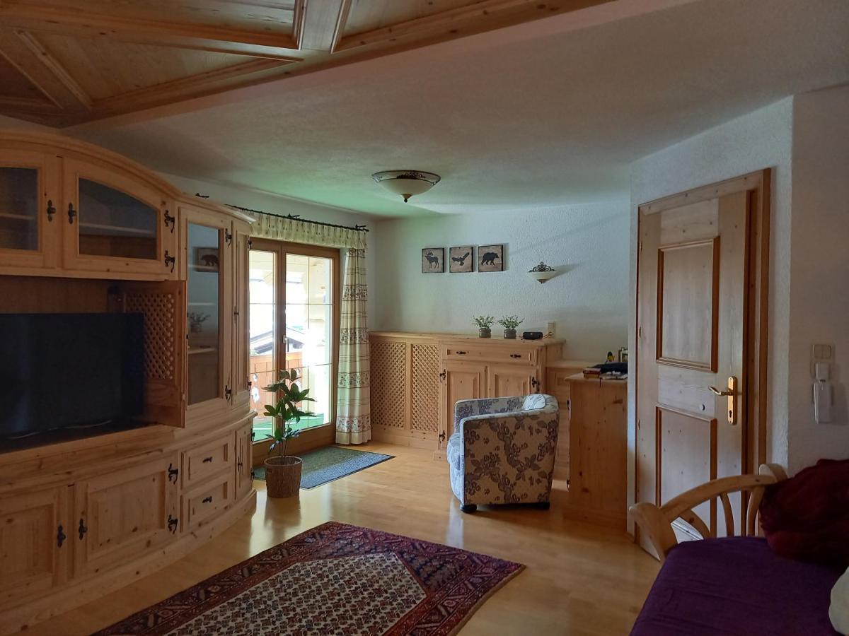 Appartments Krone Bichlbach Pokoj fotografie